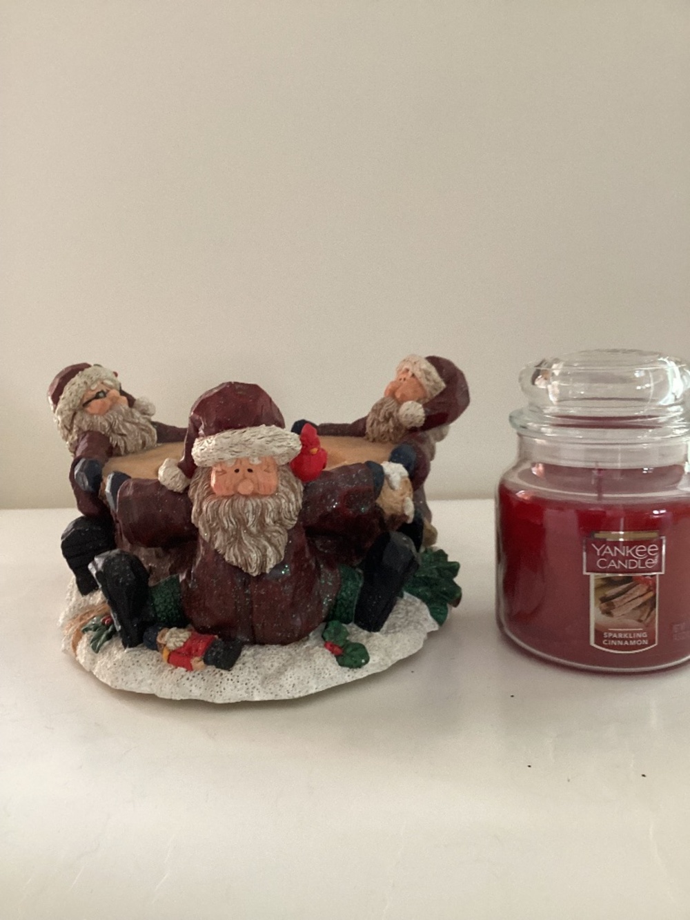 3D Santa Candle Stand and Sparkling Cinnamon Yankee Candle